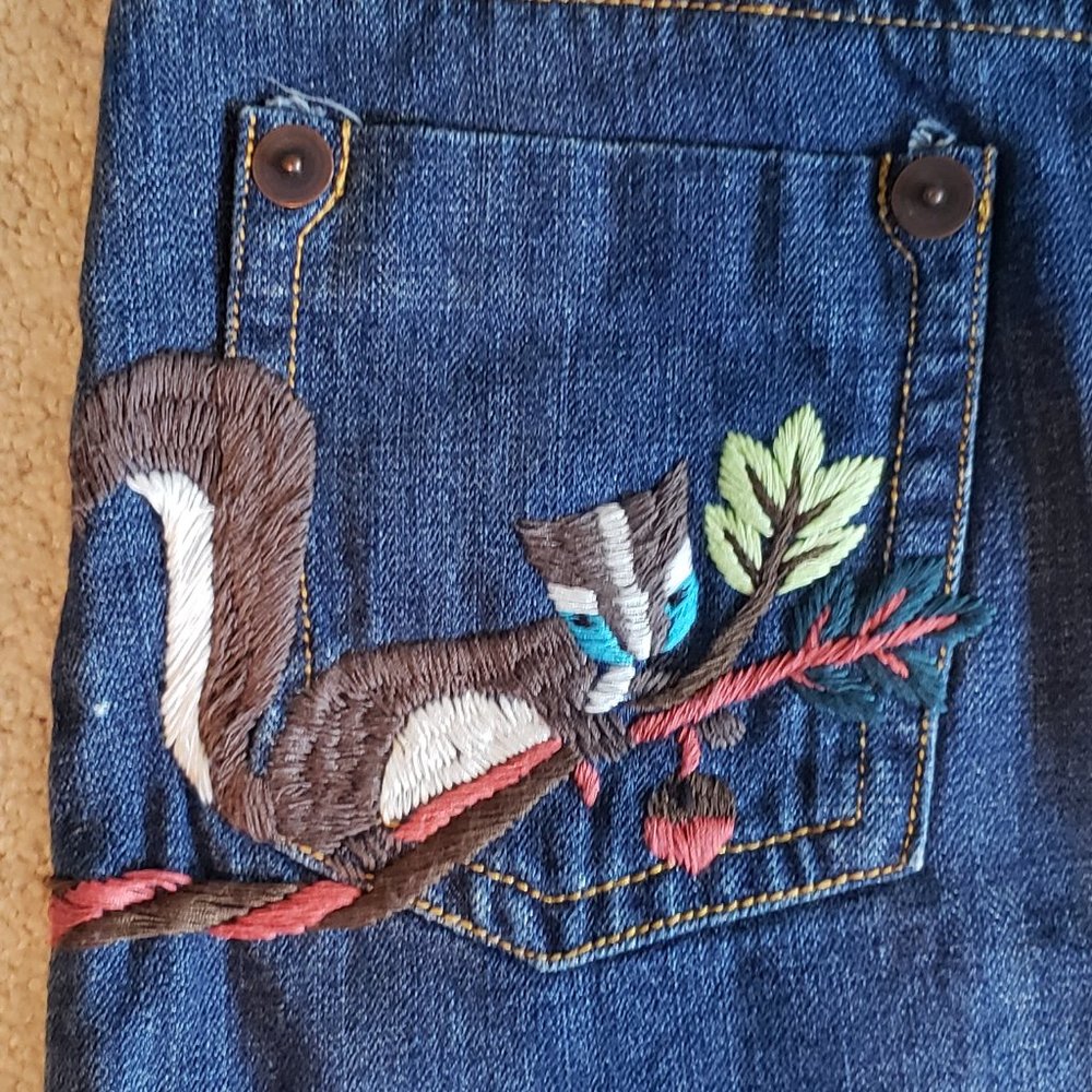Denim skirt with embroidered squirrel, acorns, and leaves - Picture 3 of 7
